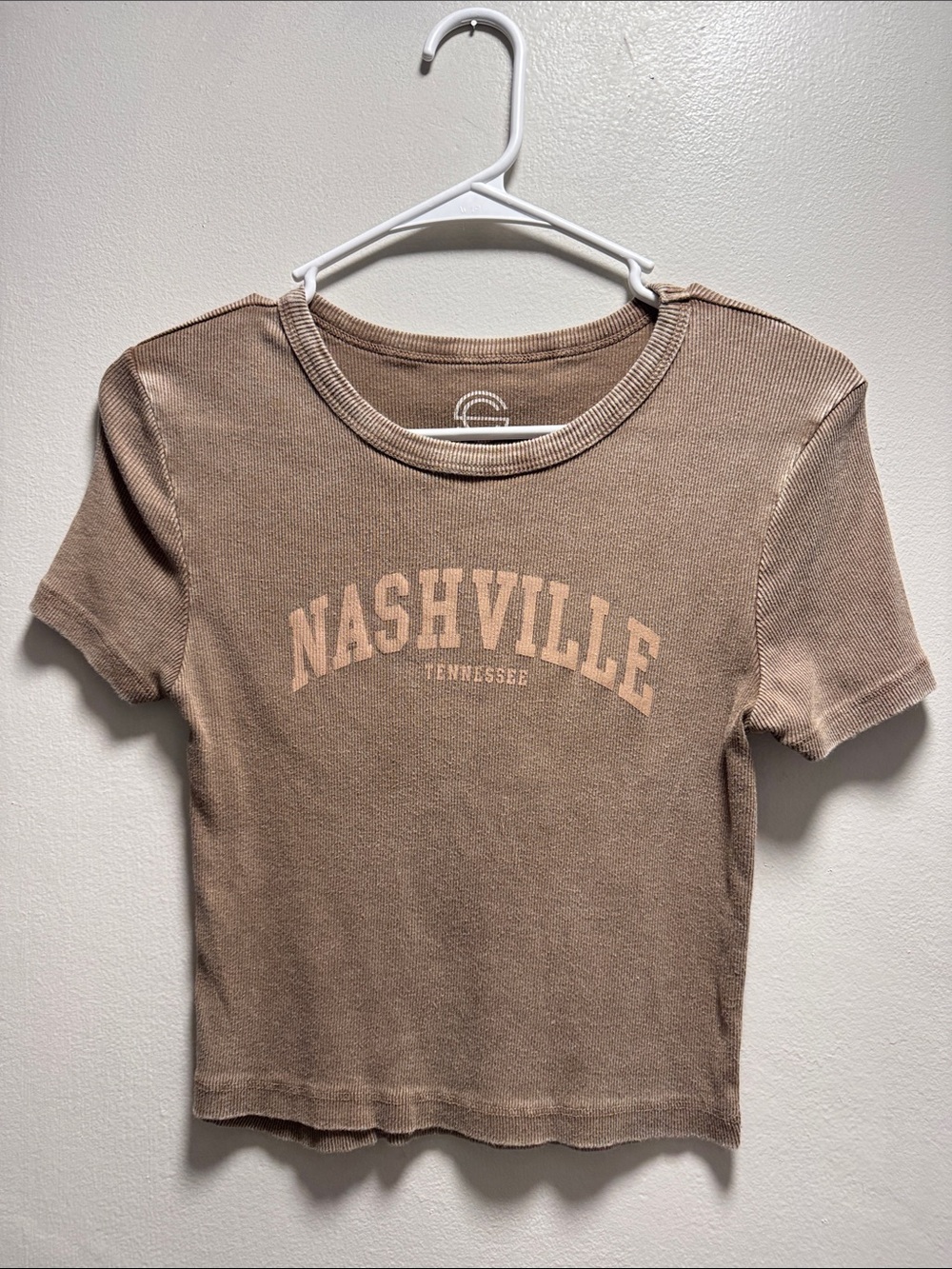 Nashville Graphic Crop Tee - Taupe